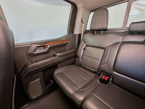 Used 2024 GMC Sierra 1500 Denali w/ Denali Reserve Package AWD/4WD image 12