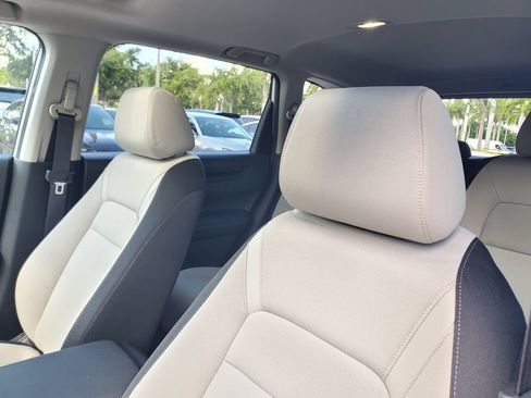 Used 2024 Honda CR-V EX image 15