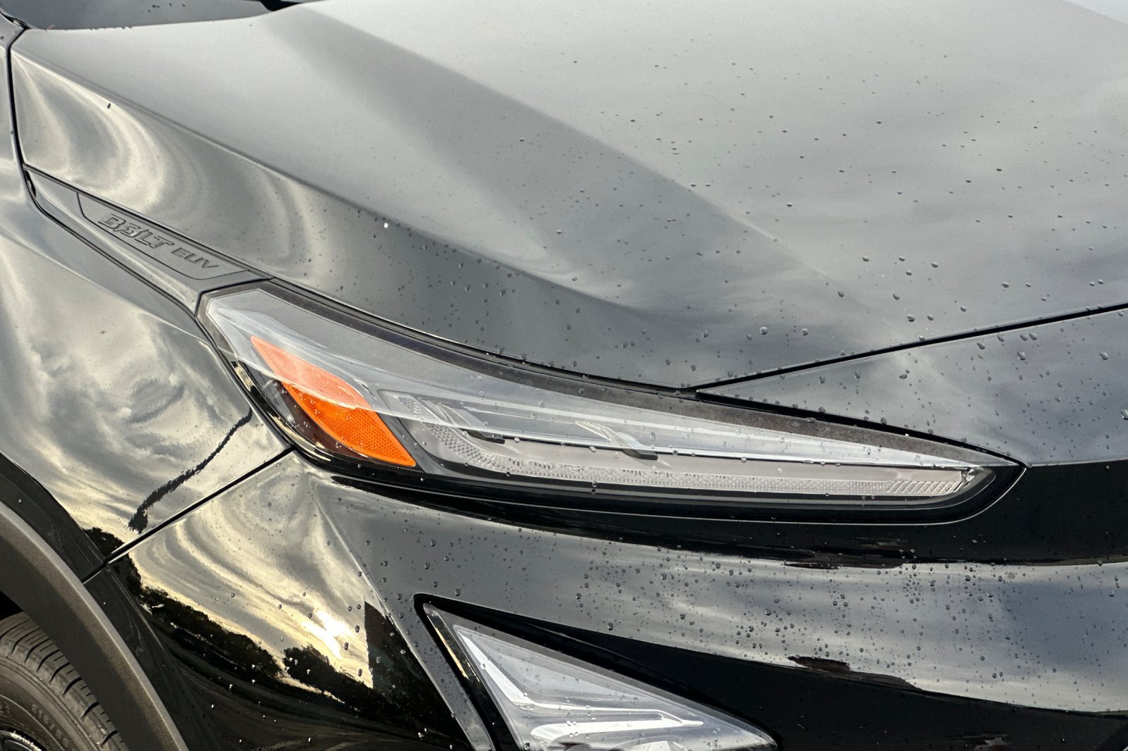 Used 2023 Chevrolet Bolt EUV Premier w/ Redline Edition FWD image 44