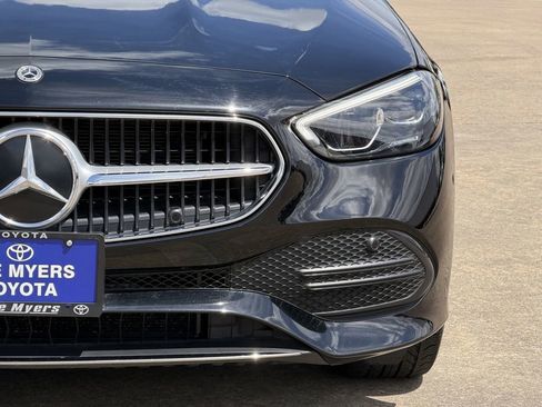 Used 2025 Mercedes-Benz C 300 Sedan image 4