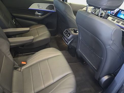 Used 2025 Mercedes-Benz GLS 450 4MATIC image 13