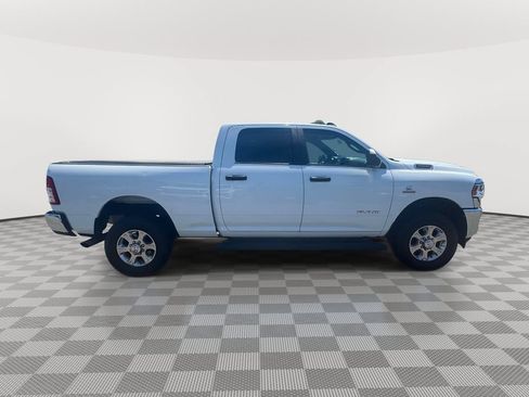 Used 2022 RAM 2500 Big Horn AWD/4WD image 4