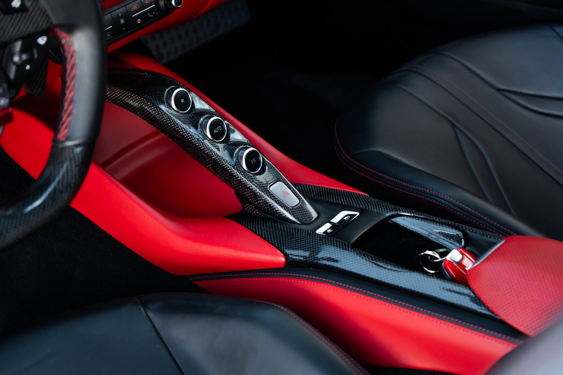 Used 2019 Ferrari 812 Superfast RWD image 20