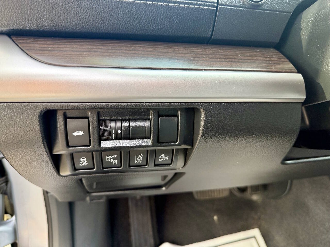Used 2018 Subaru Legacy 2.5i Limited AWD/4WD image 33