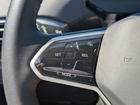 Used 2023 Volkswagen ID.4 Pro RWD image 19