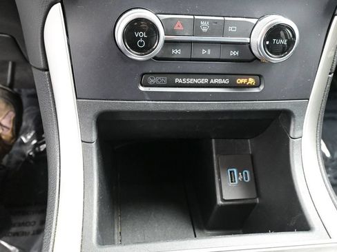 Used 2024 Ford Edge SEL AWD/4WD image 32