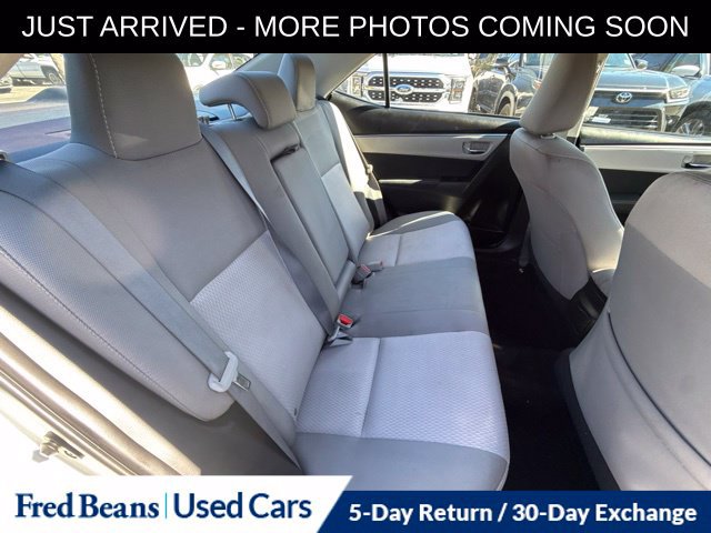 Used 2015 Toyota Corolla LE FWD image 12