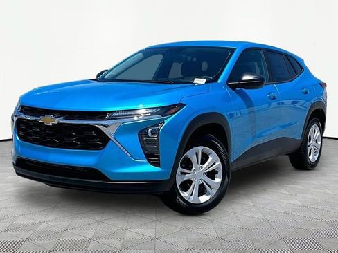 New 2026 Chevrolet Trax LS FWD image 3