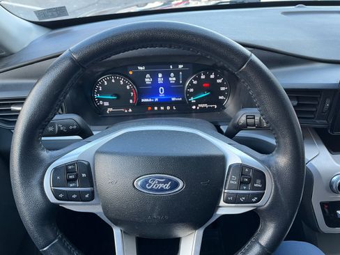 Certified 2023 Ford Explorer XLT w/ Class IV Trailer Tow Package AWD/4WD image 20