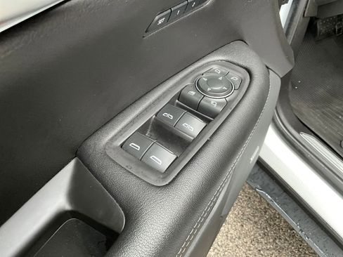 Used 2020 Cadillac XT5 Premium Luxury w/ LPO, Floor Liner Package image 11