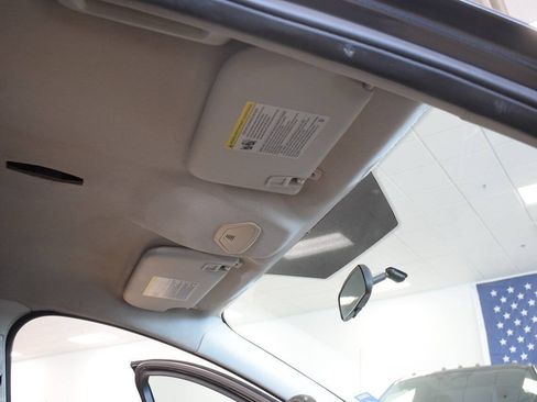 Used 2013 Ford Focus SE FWD image 23
