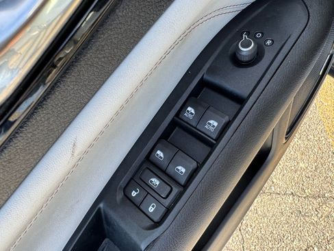 Used 2022 Jeep Compass Limited w/ Sun and Sound Group image 20