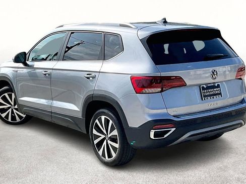 Used 2022 Volkswagen Taos SE image 15