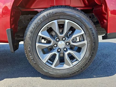 Used 2019 Chevrolet Silverado 1500 LT w/ Texas Edition image 38