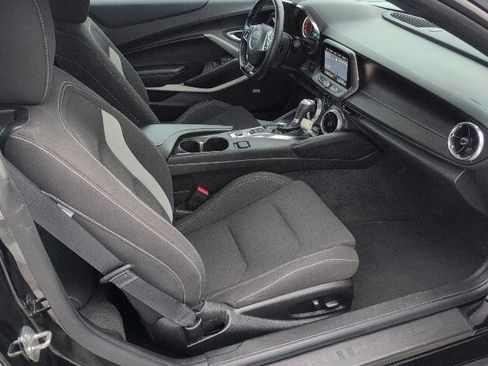 Certified 2023 Chevrolet Camaro LT w/ Technology Package image 31