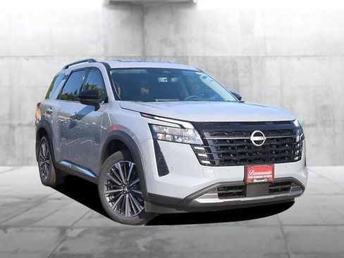 New 2026 Nissan Pathfinder Platinum AWD/4WD image 2