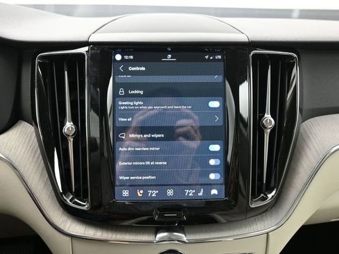 Used 2023 Volvo XC60 B5 Plus w/ Climate Package image 17