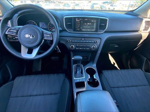 Used 2020 Kia Sportage LX image 16