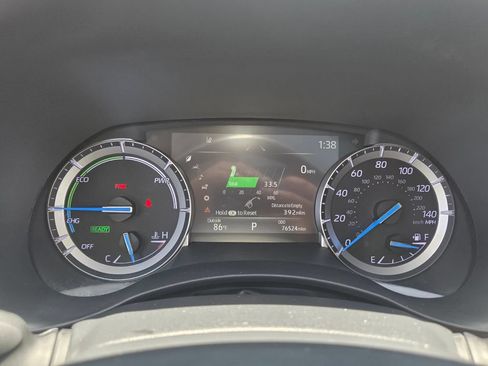 Used 2022 Toyota Highlander XLE FWD image 24
