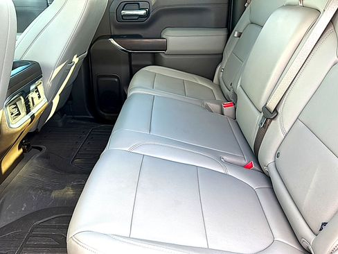 Used 2022 GMC Sierra 1500 SLT AWD/4WD image 18