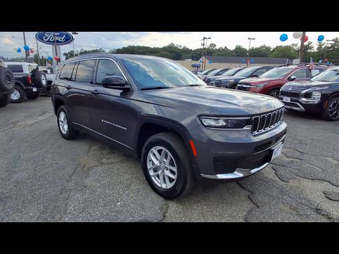 Used 2024 Jeep Grand Cherokee L Laredo AWD/4WD image 2
