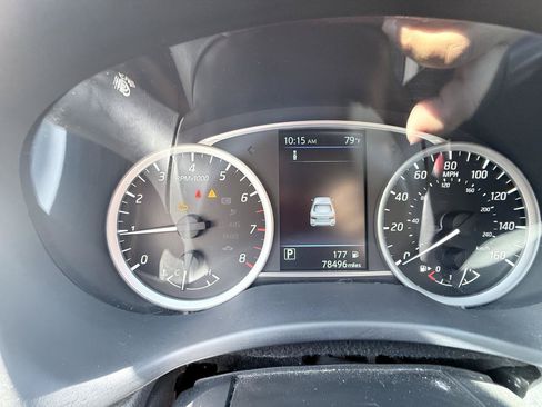 Used 2019 Nissan Sentra SV FWD image 15