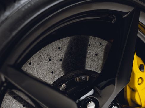 Used 2017 Ferrari 488 GTB RWD image 23