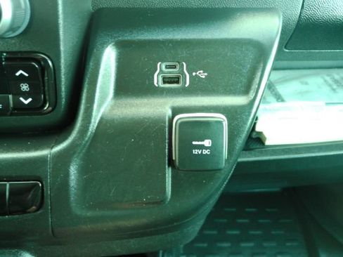 Used 2023 RAM ProMaster 2500 image 37