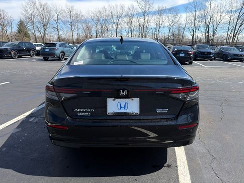 New 2026 Honda Accord Touring image 4