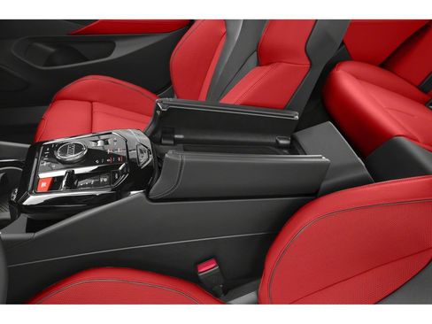 New 2026 BMW M5 w/ Carbon Package image 9