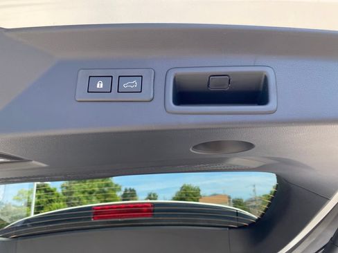 New 2026 Subaru Forester Premium AWD/4WD image 18