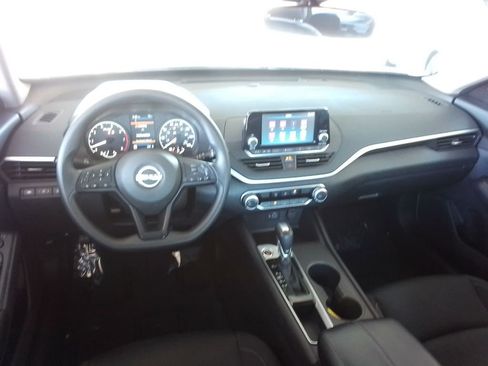 Used 2023 Nissan Altima 2.5 S image 7