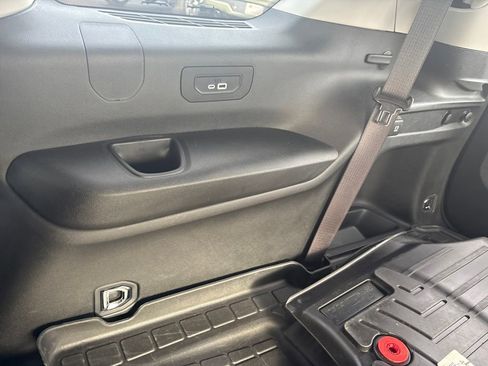 Certified 2021 Jeep Grand Cherokee L Limited image 33