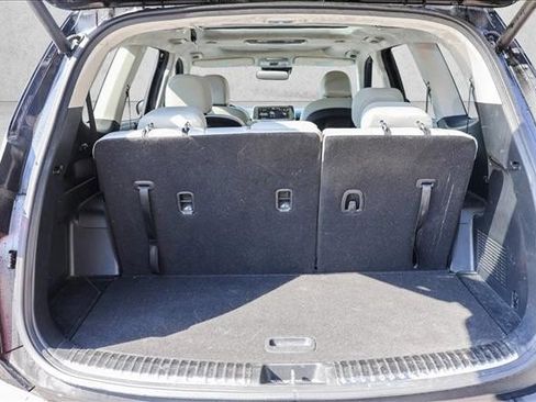 Used 2022 Kia Telluride SX w/ SX Prestige Package image 29