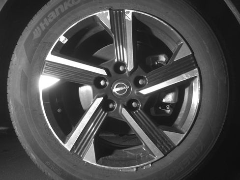 Used 2025 Nissan Sentra SV image 13