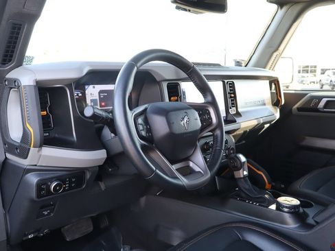 Used 2023 Ford Bronco Badlands AWD/4WD image 18