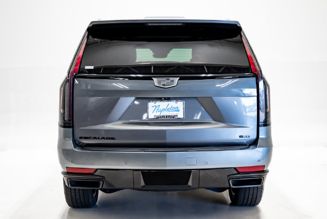 Used 2022 Cadillac Escalade Sport w/ Touring Package AWD/4WD image 31