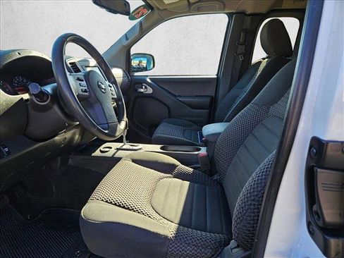 Used 2021 Nissan Frontier SV image 19