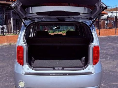 Used 2009 Scion xB FWD image 14
