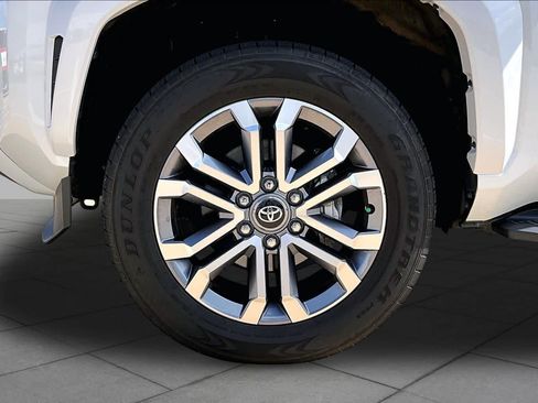 Used 2026 Toyota 4Runner Limited AWD/4WD image 11