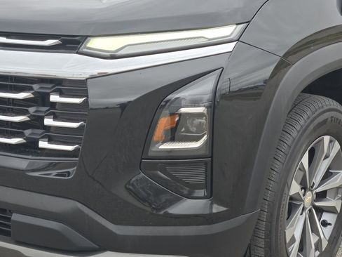 Used 2025 Chevrolet Equinox LT image 6