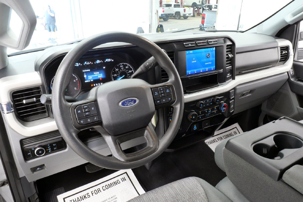 Used 2023 Ford F250 XLT AWD/4WD image 13