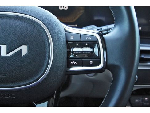 Used 2024 Kia Sorento EX image 19