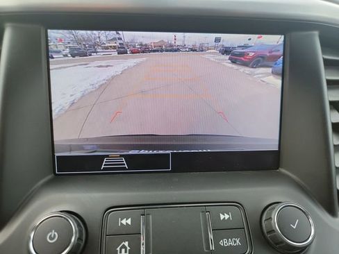 Certified 2022 GMC Acadia SLE w/ Driver Convenience Package image 25