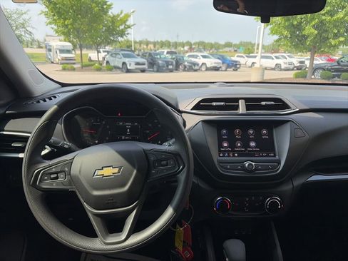 Certified 2023 Chevrolet TrailBlazer LS AWD/4WD image 15