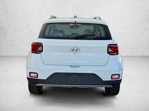 New 2026 Hyundai Venue SEL image 8