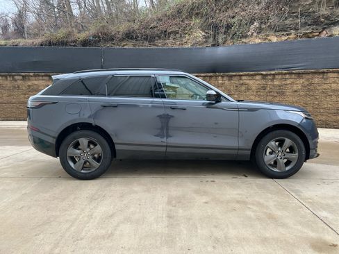 Used 2025 Land Rover Range Rover Velar Dynamic SE image 7