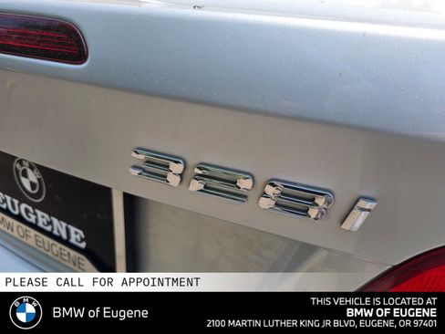 Used 2010 BMW 328i Convertible RWD image 14