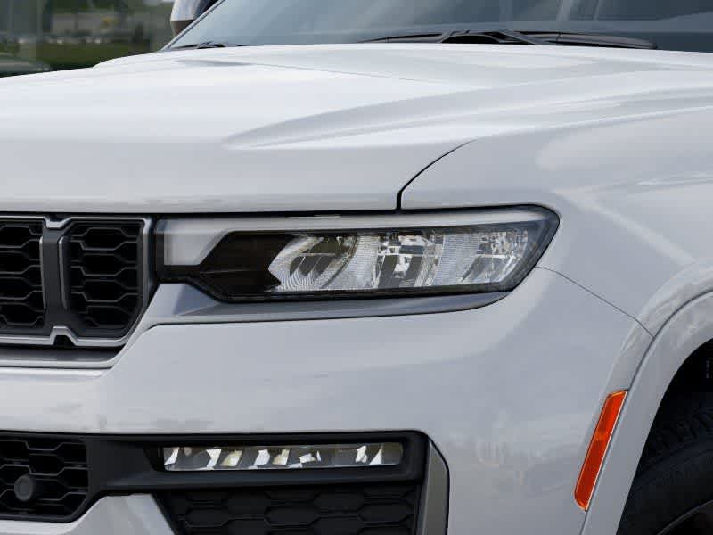 New 2026 Jeep Grand Cherokee Limited AWD/4WD image 10