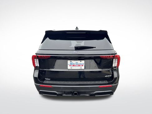 Used 2025 Ford Explorer ST-Line w/ ST-Line Street Pack image 12